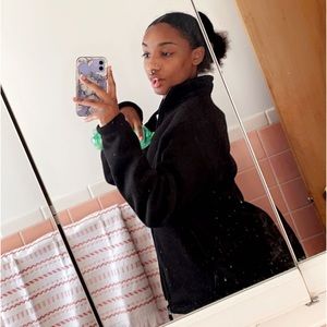 Meet your Posher, Amirah